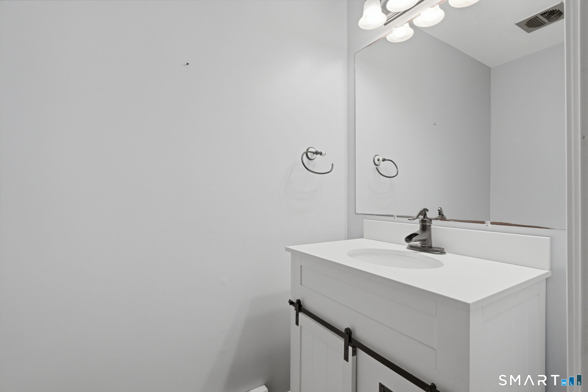 21 Sunset Drive East Hampton CT 06424