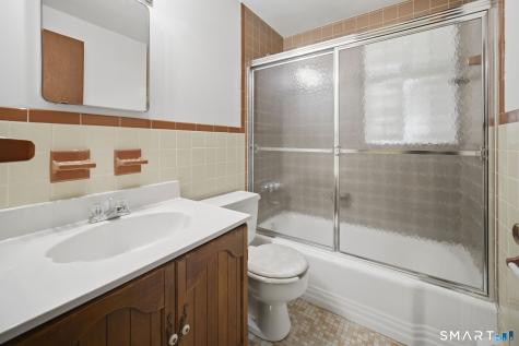 40 Eastview Drive Windsor CT 06095