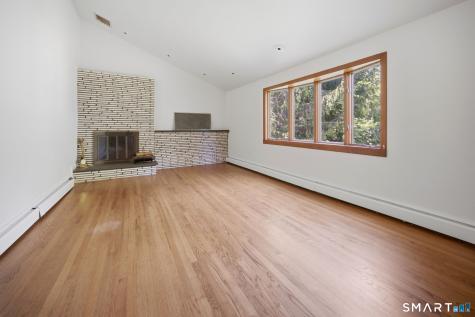 40 Eastview Drive Windsor CT 06095