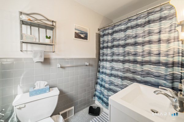 72 Calhoun Avenue Trumbull CT 06611