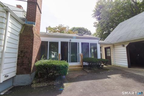 40 Saltonstall Place East Haven CT 06512
