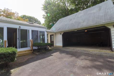 40 Saltonstall Place East Haven CT 06512