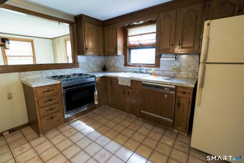40 Saltonstall Place East Haven CT 06512