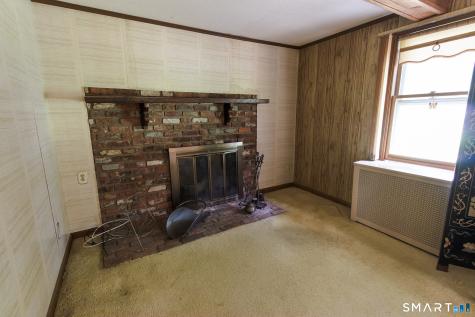 40 Saltonstall Place East Haven CT 06512