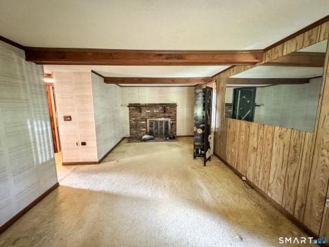 40 Saltonstall Place East Haven CT 06512