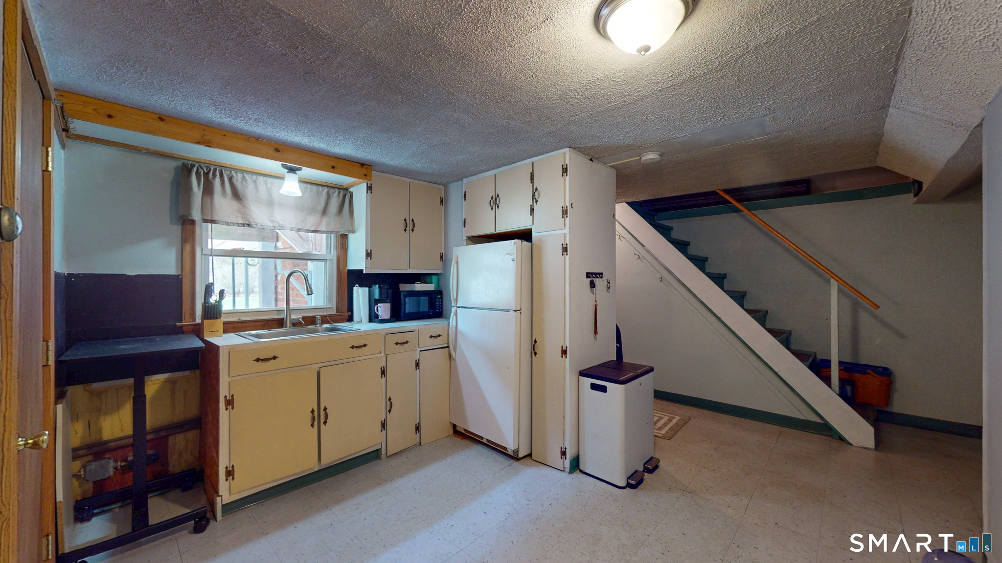 9 Lynn Avenue Plymouth CT 06786