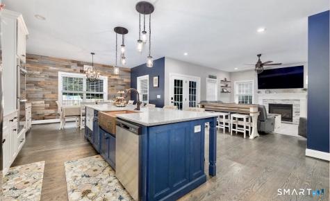 81 Evergreen Crossing New Hartford CT 06057