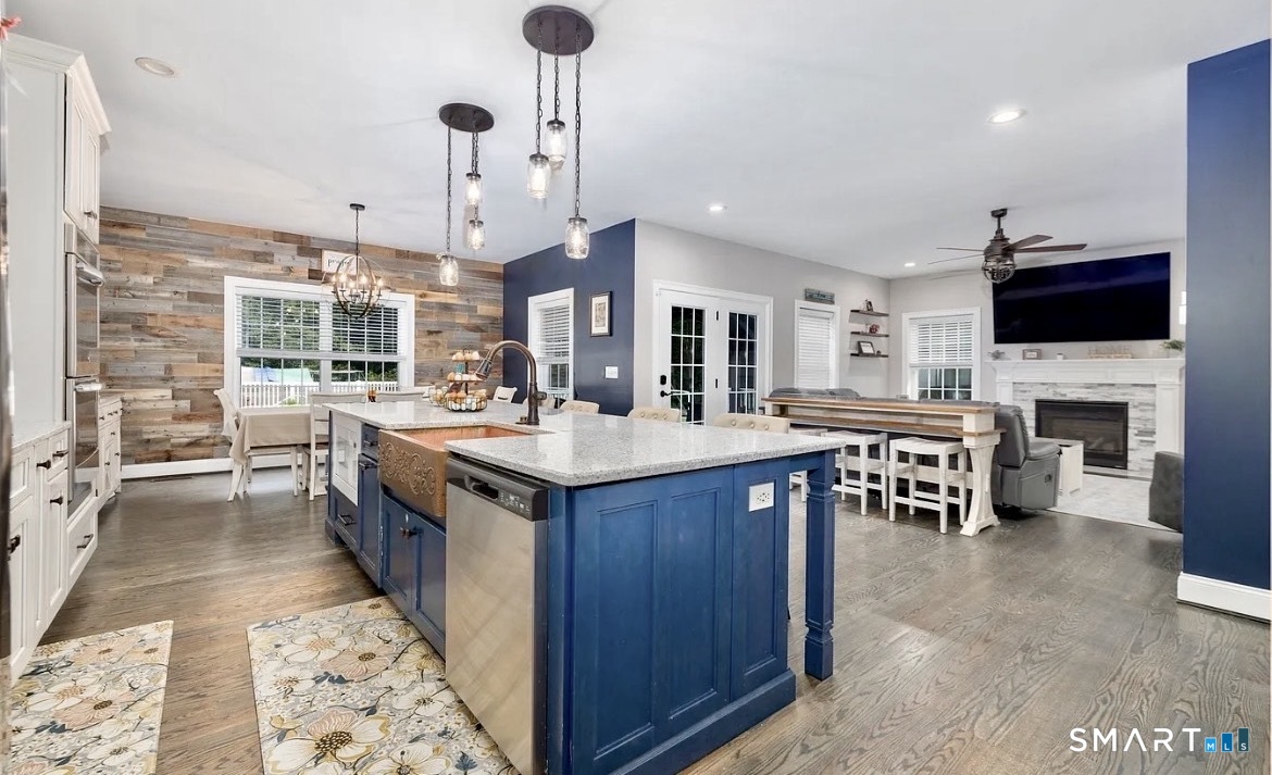 81 Evergreen Crossing New Hartford CT 06057