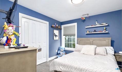 81 Evergreen Crossing New Hartford CT 06057