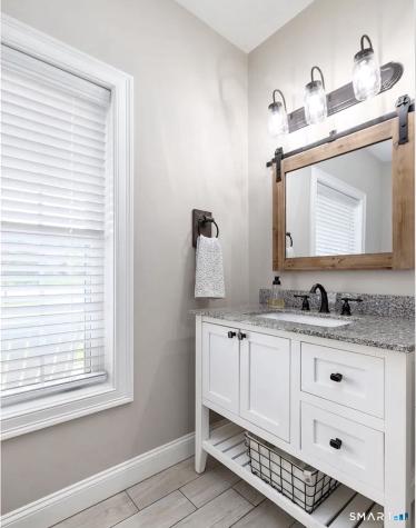 81 Evergreen Crossing New Hartford CT 06057