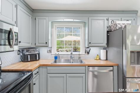 523 Essex Road Westbrook CT 06498