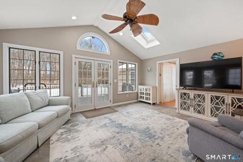 87 Gail Lane South Windsor CT 06074