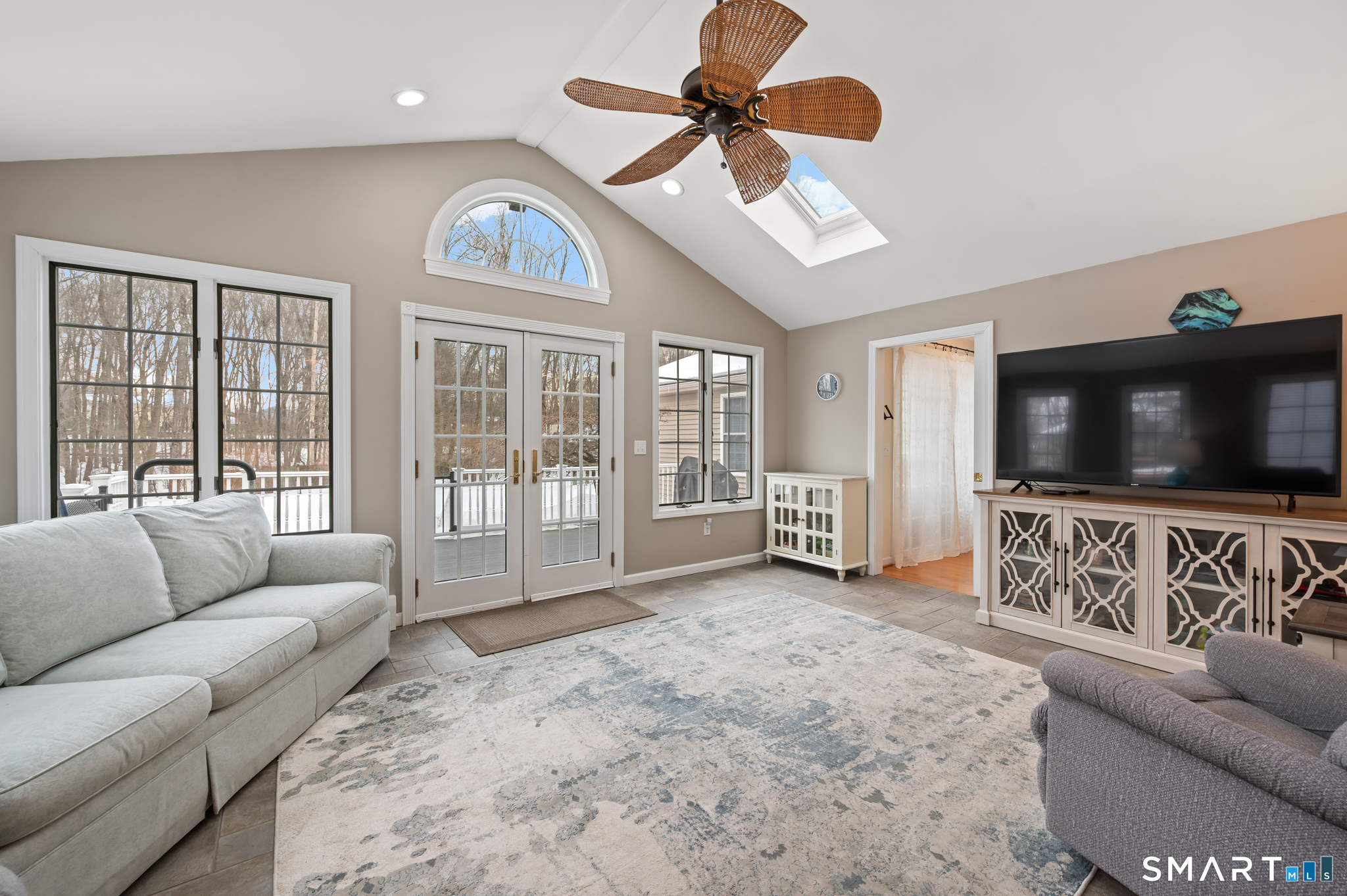 87 Gail Lane South Windsor CT 06074