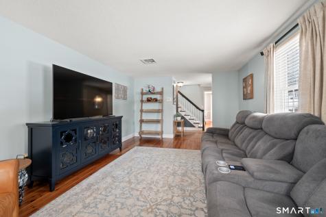 87 Gail Lane South Windsor CT 06074