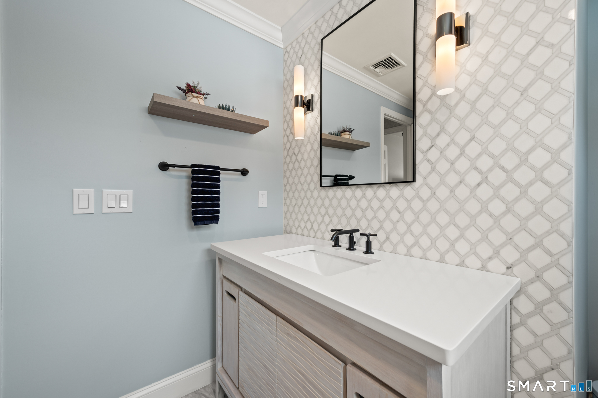 87 Gail Lane South Windsor CT 06074