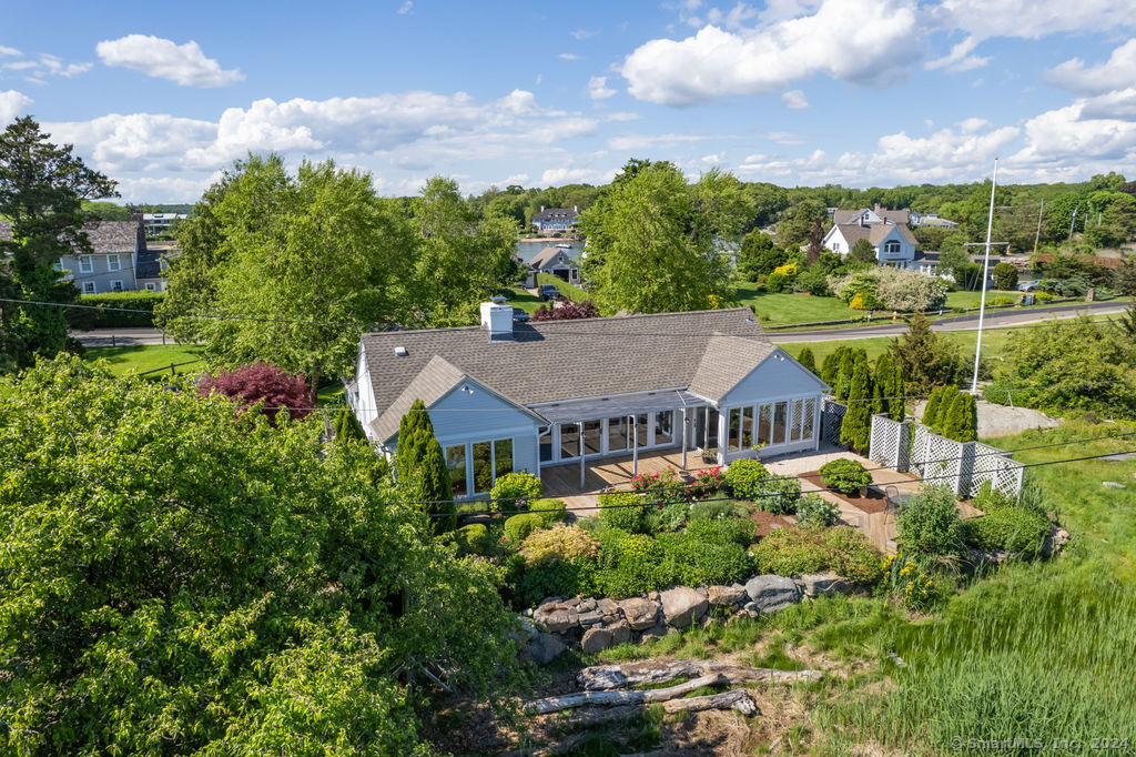 30 Chimney Corner Circle Guilford CT 06437