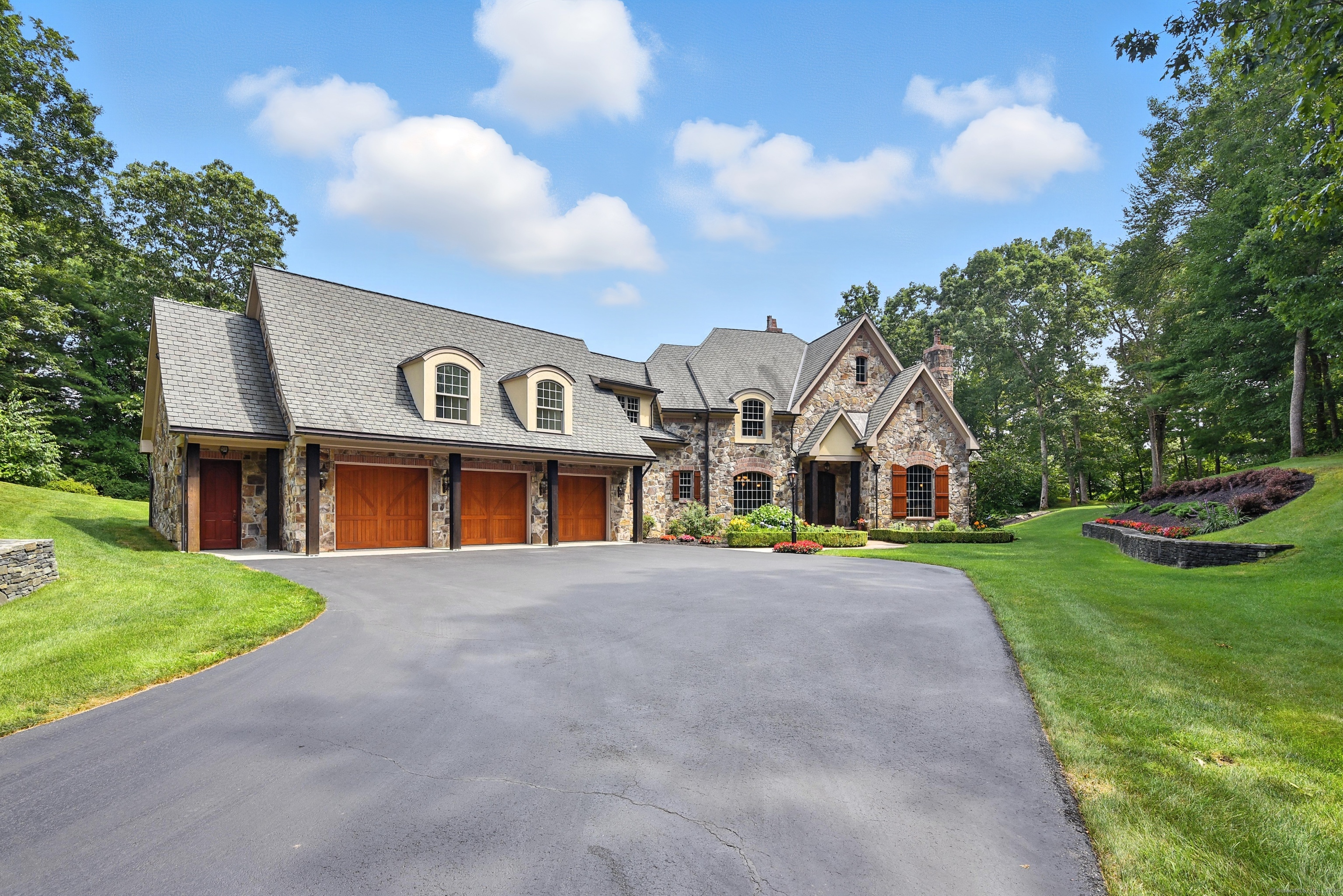 282 & 260 Searles Road Pomfret CT 06259