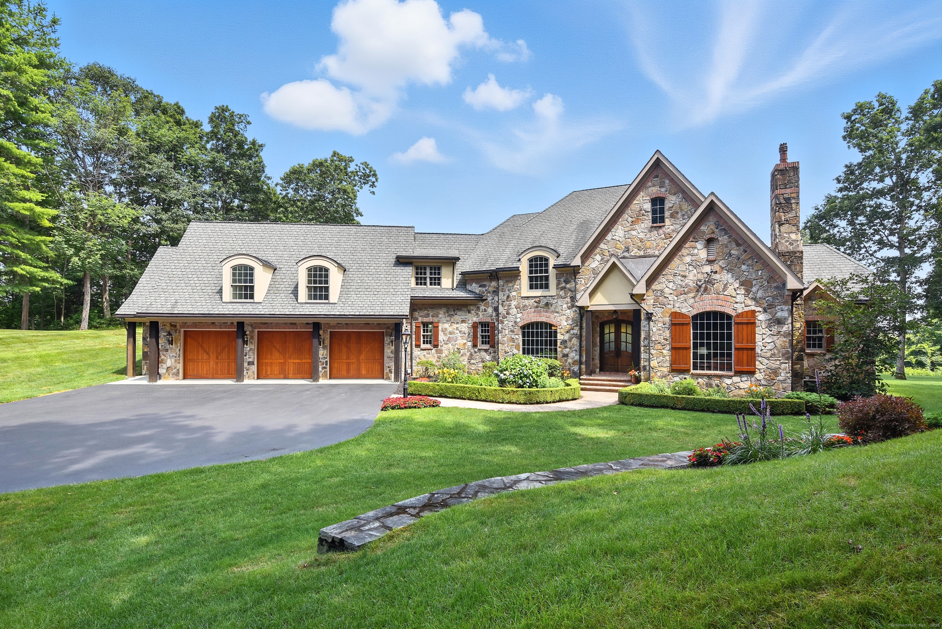 282 & 260 Searles Road Pomfret CT 06259