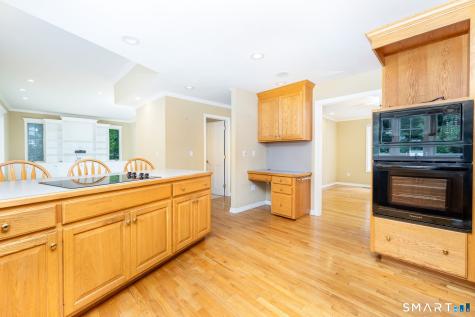 33 Knob Hill Lane Bristol CT 06010