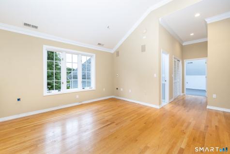 33 Knob Hill Lane Bristol CT 06010