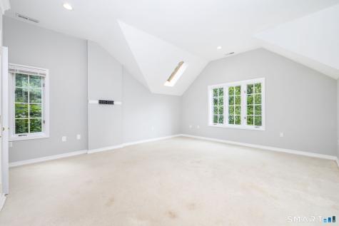 33 Knob Hill Lane Bristol CT 06010