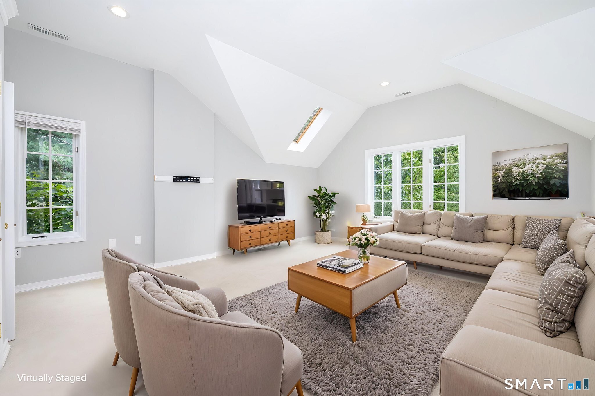 33 Knob Hill Lane Bristol CT 06010