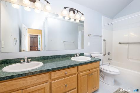 33 Knob Hill Lane Bristol CT 06010