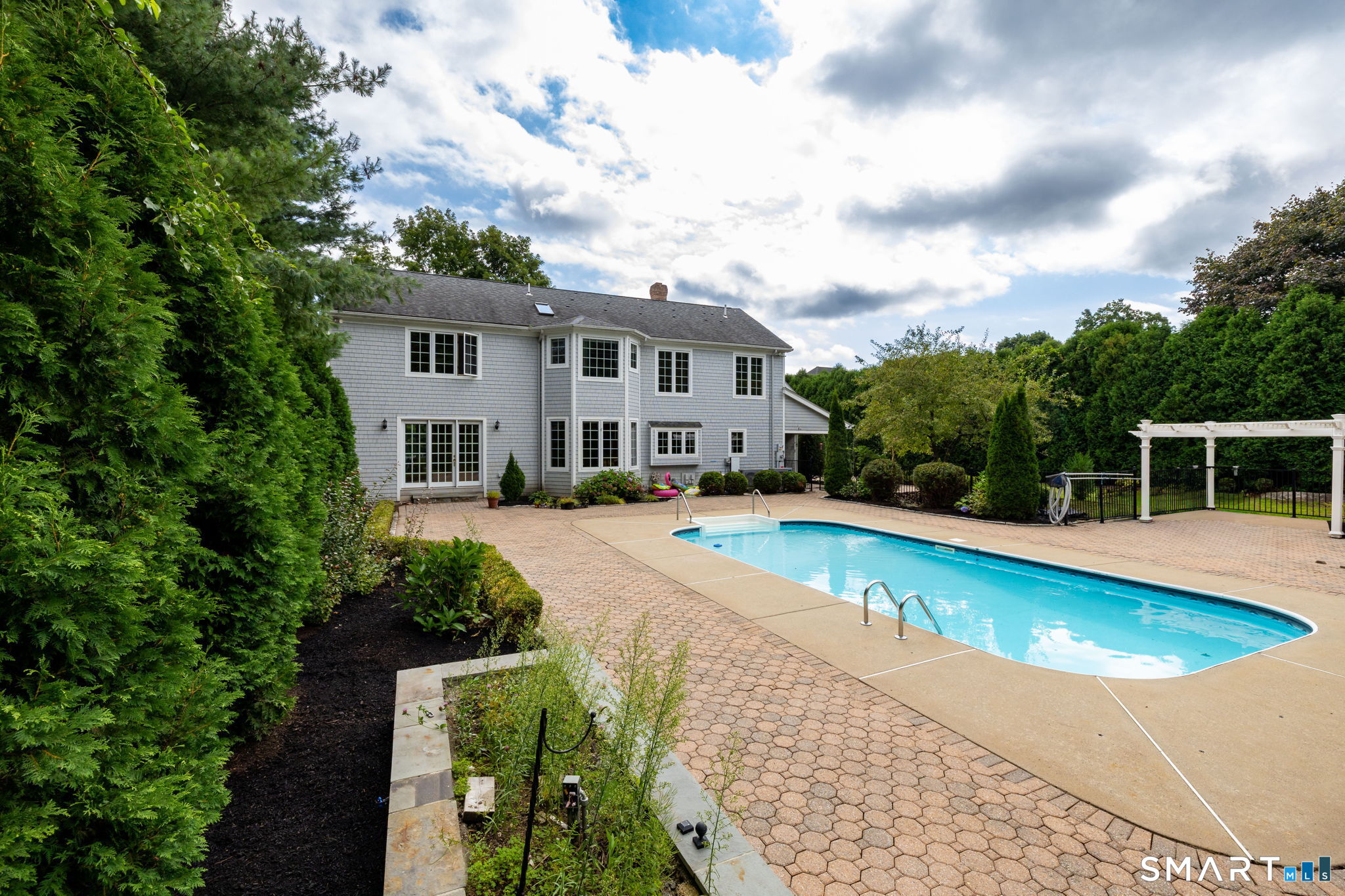 33 Knob Hill Lane Bristol CT 06010