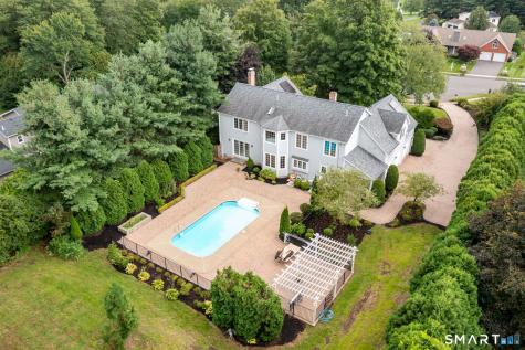 33 Knob Hill Lane Bristol CT 06010