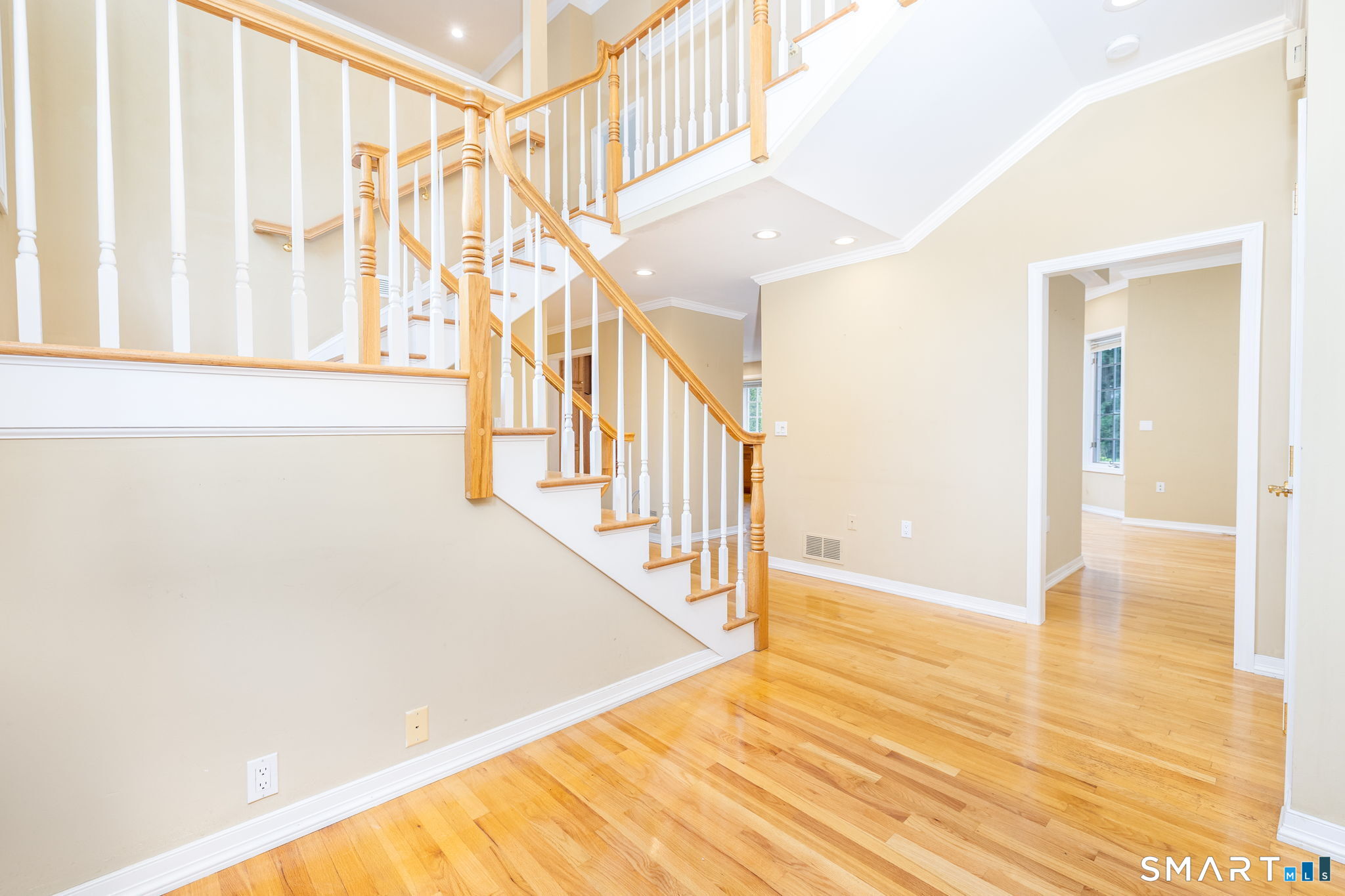 33 Knob Hill Lane Bristol CT 06010