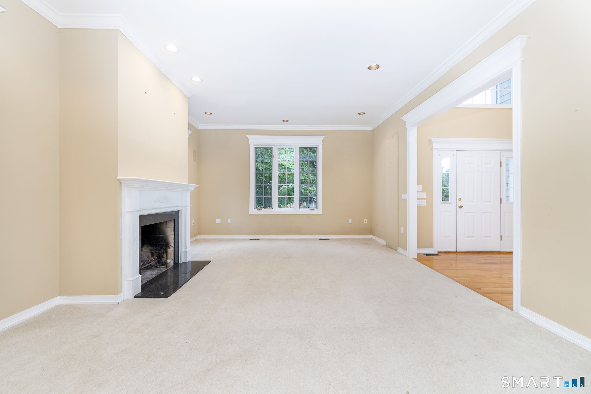 33 Knob Hill Lane Bristol CT 06010