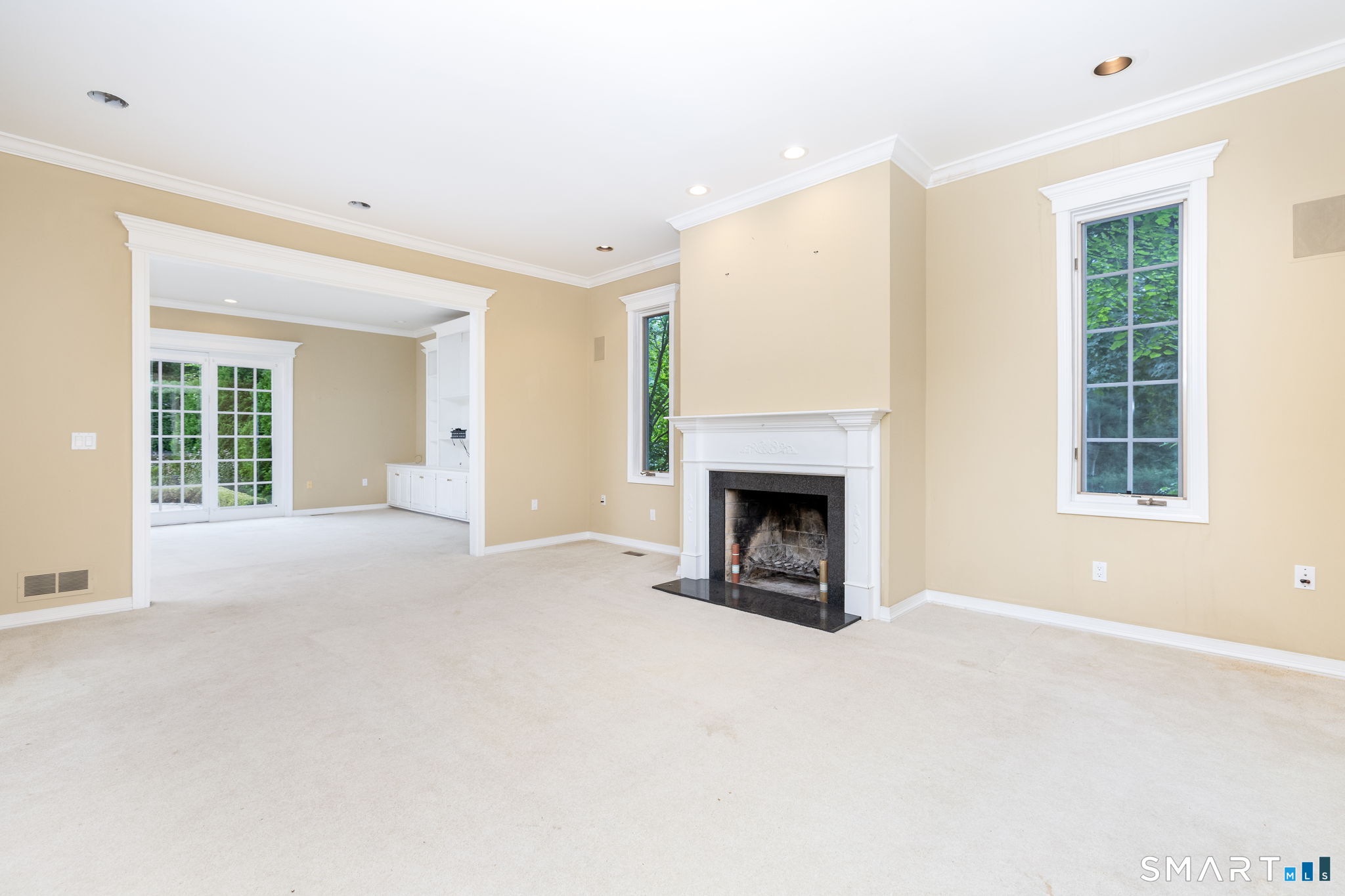 33 Knob Hill Lane Bristol CT 06010