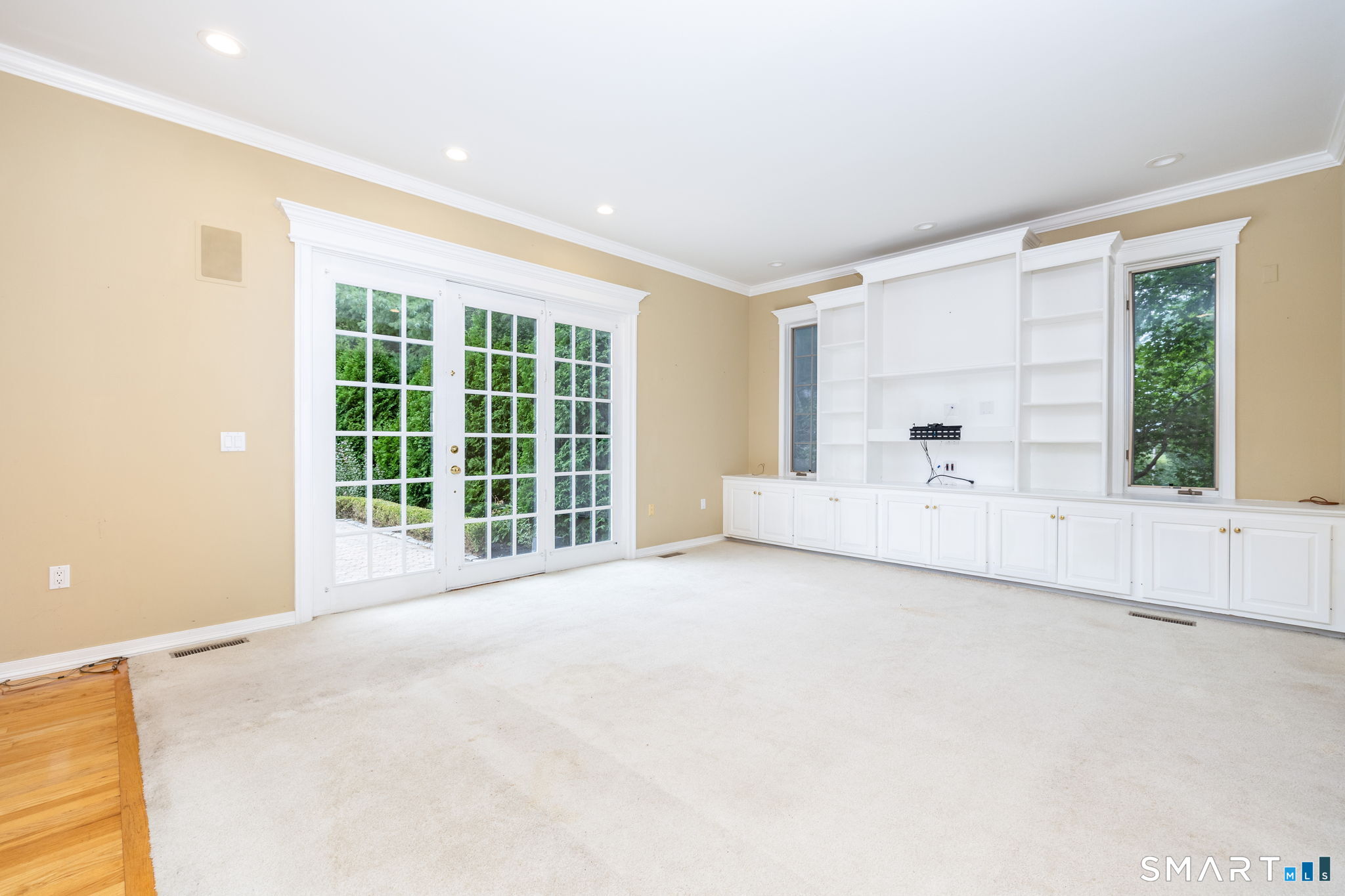33 Knob Hill Lane Bristol CT 06010