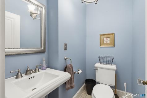 1649 Asylum Avenue West Hartford CT 06117