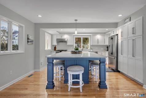 32 Bishops Bay Road East Lyme CT 06357