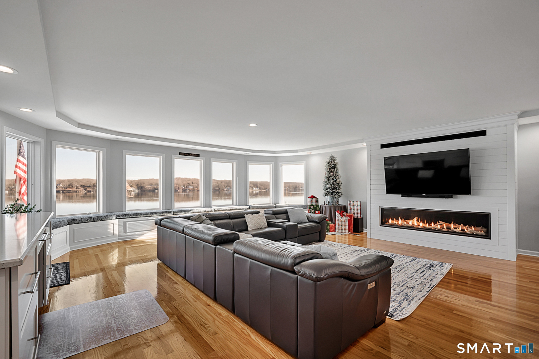 32 Bishops Bay Road East Lyme CT 06357