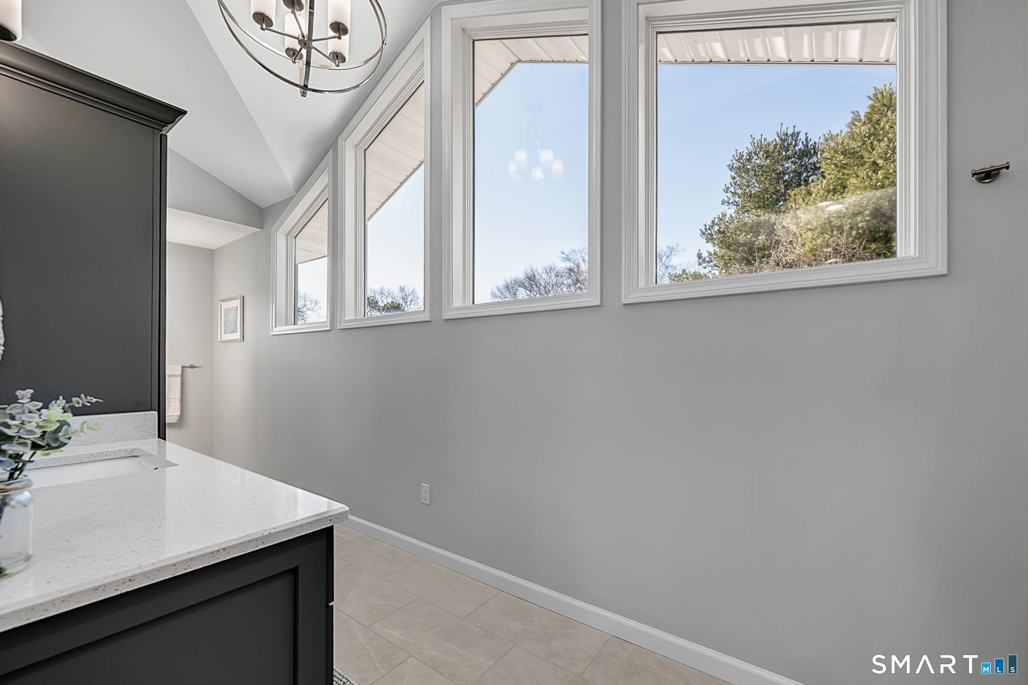 32 Bishops Bay Road East Lyme CT 06357