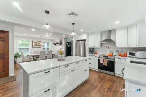 20 Eagle Ridge Drive Ledyard CT 06335