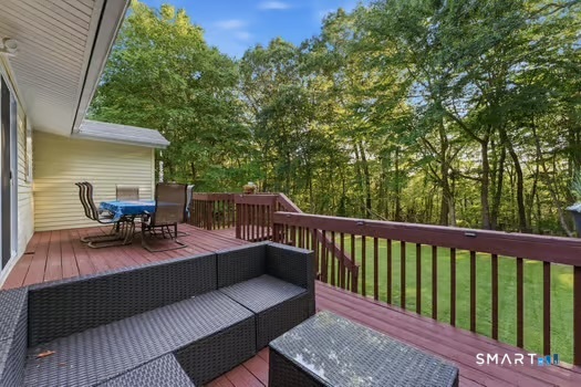 20 Eagle Ridge Drive Ledyard CT 06335