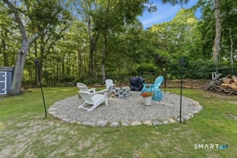 20 Eagle Ridge Drive Ledyard CT 06335