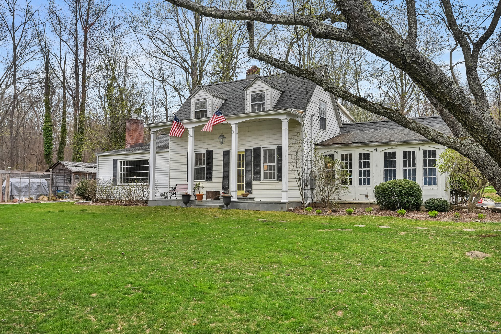 2214 Huntington Turnpike Trumbull CT 06611