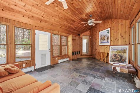 35 Hanson Road Canton CT 06019