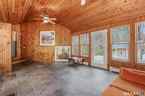 35 Hanson Road Canton CT 06019