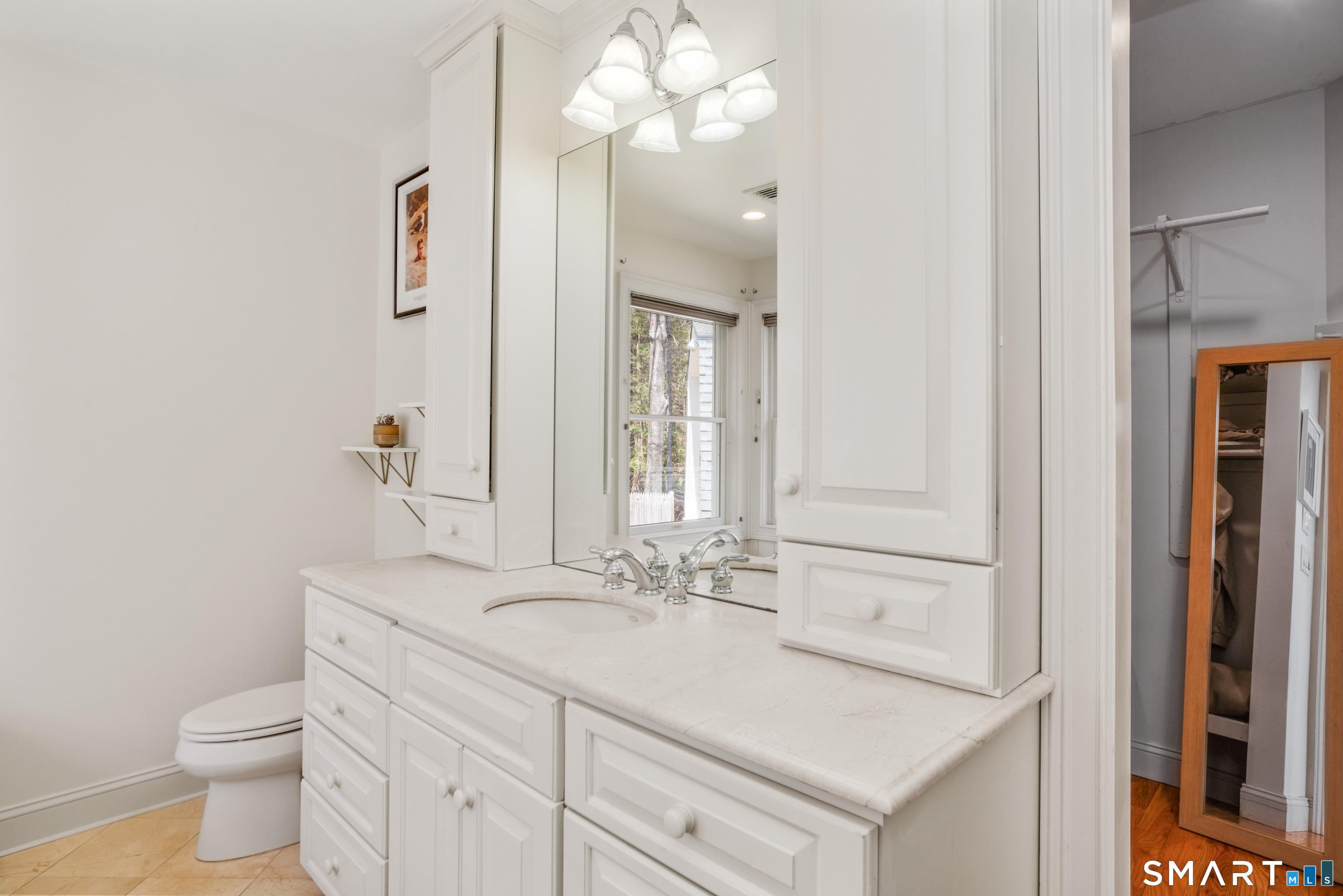 35 Hanson Road Canton CT 06019