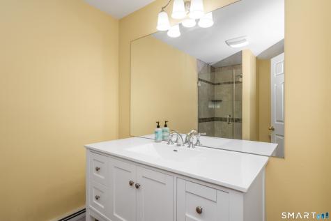 35 Hanson Road Canton CT 06019