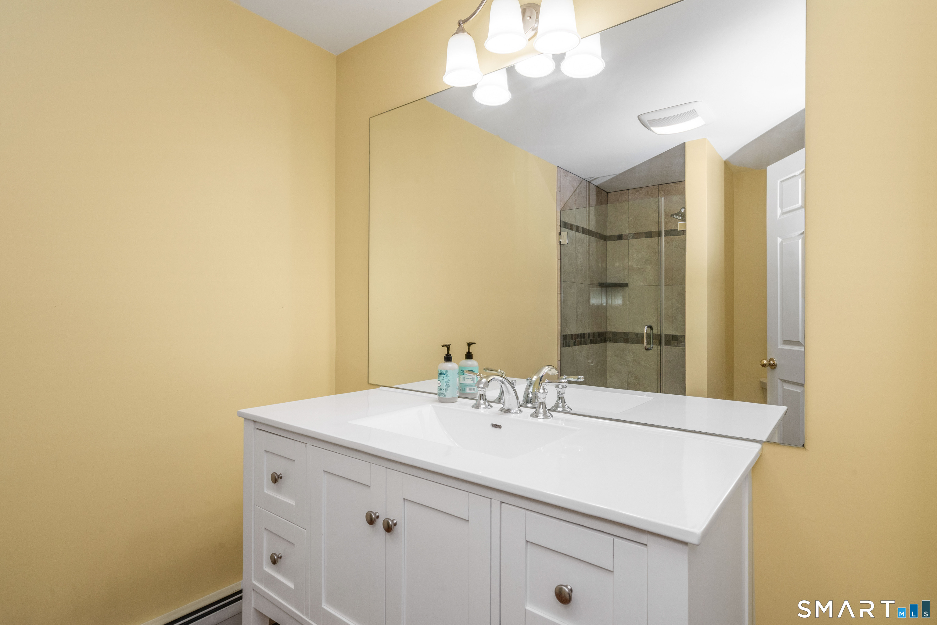 35 Hanson Road Canton CT 06019