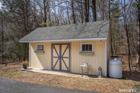 35 Hanson Road Canton CT 06019