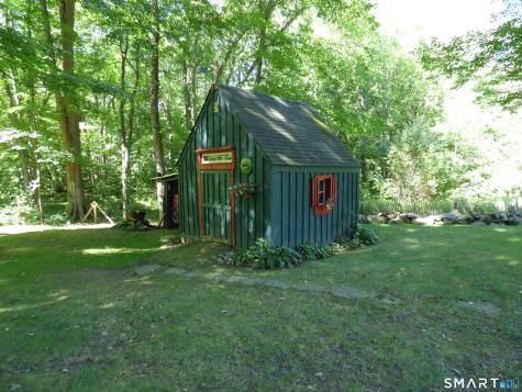 149 Terry Plains Road Bloomfield CT 06002