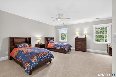 25 Whispering Hollow Court Cheshire CT 06410