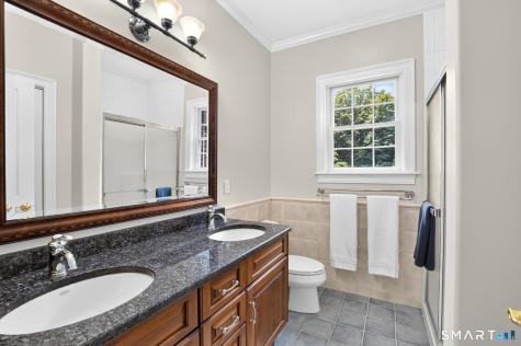 25 Whispering Hollow Court Cheshire CT 06410